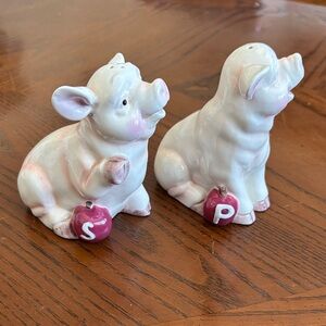 Pig Salt and Pepper Shakers with Apple Accent